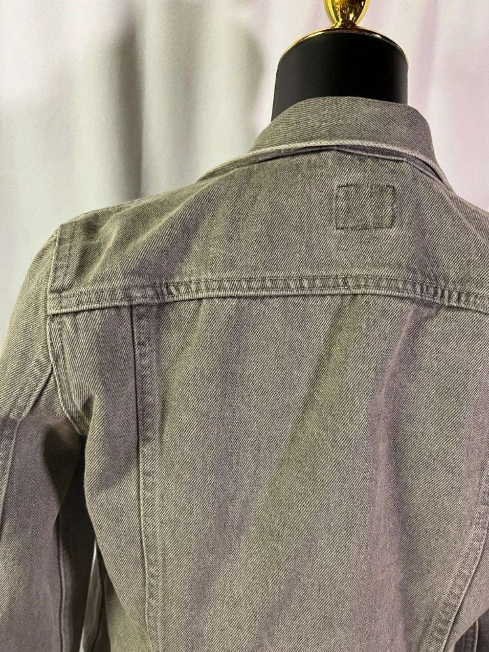 Gap Washed Grey Icon Cropped Denim Jacket - Picture 11 of 16